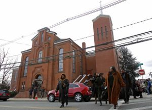 Похороны Уитни Хьюстон состоятся в баптистской церкви в Нью-Джерси
