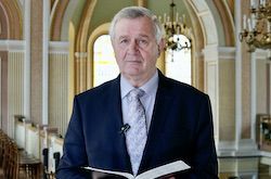 С днём сошествия Святого Духа, праздником Троицы!