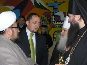 Православные и мусульмане призывают власти Кыргызстана бороться с сектами