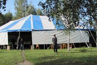 Храм-палатка на неделю украсила парк Барнаула 