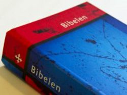 Библия стала лидером продаж в Норвегии