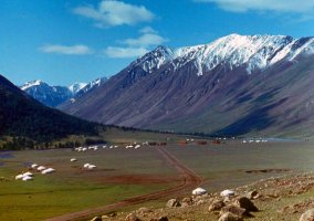 Церкви Монголии отмечают 20-летие евангельского христианства в стране