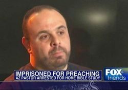 Пастор из Аризоны арестован за проведение домашних изучений Библии